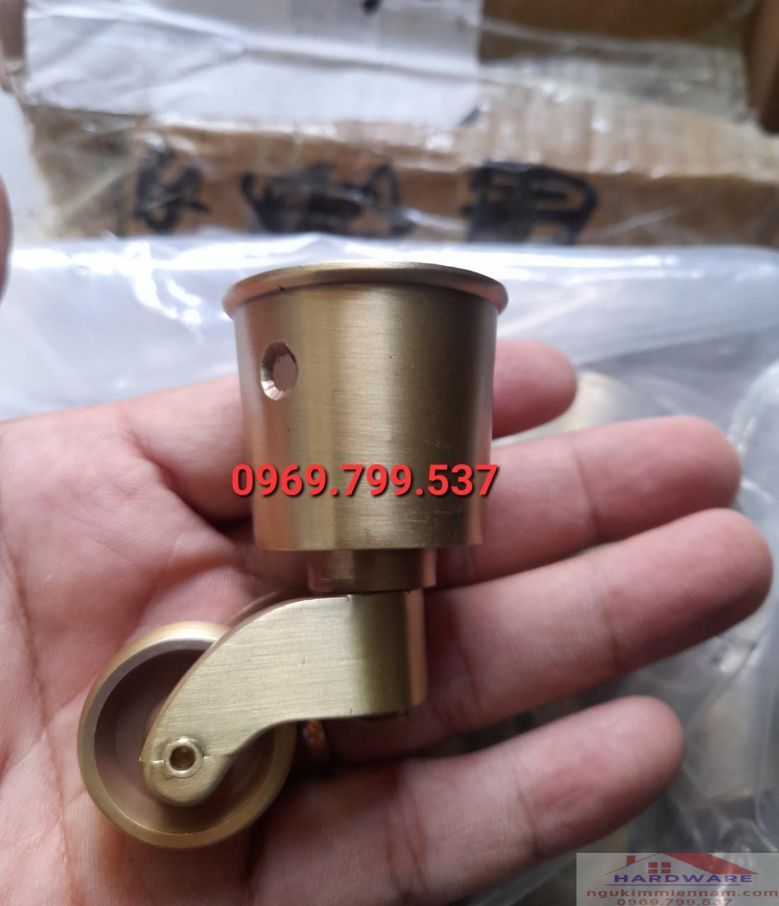 z4649653217455_881518d0ead474f4d47e627aba8d640f